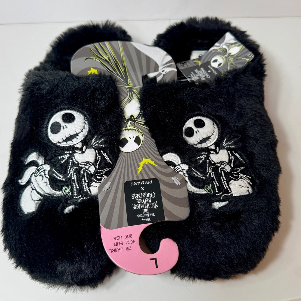 NWT. Primark Disney’s The Nightmare Before Christmas Size 9/10.